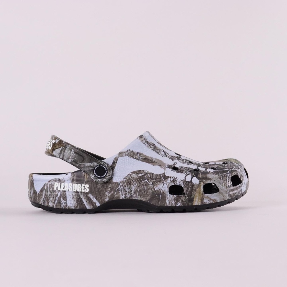 CROCS X PLEASURES REAL TREE